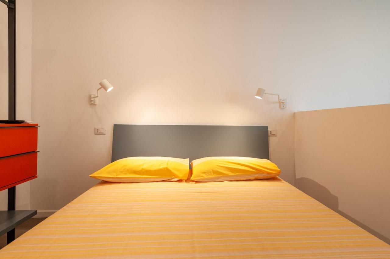 Lemon'S Apartment Elmas Luaran gambar